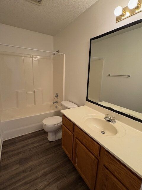 Photo - 4676 Weyerhaeuser Rd