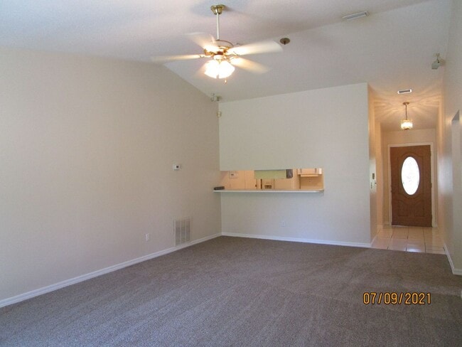 Photo - 3BR 2BA HOME FLORIDA SHORES FOR RENT