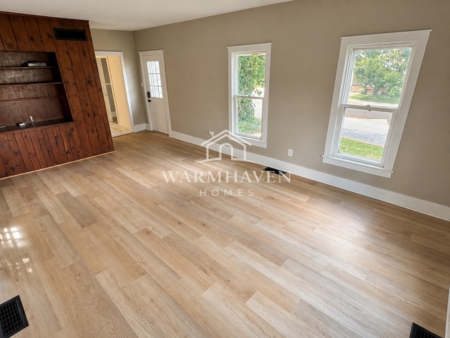 Photo - 1312 Wooster Rd W