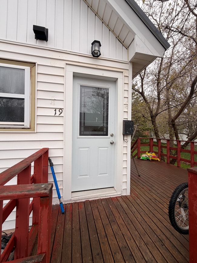 Building Photo - 19 Linden Ave Unit 1