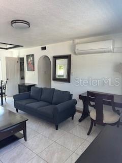 Photo - 1105 Turner St