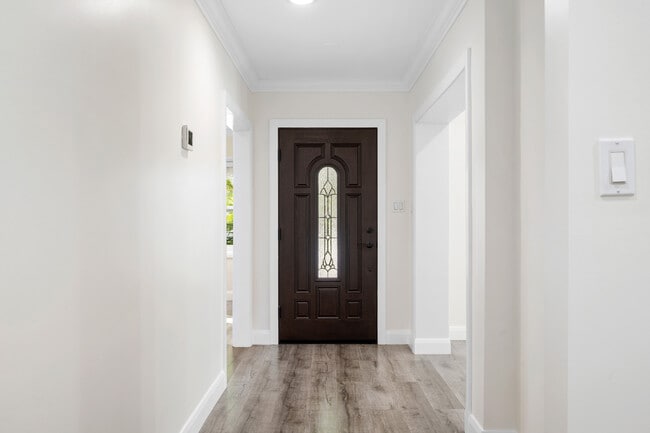 Photo - 1250 Bruce Ave