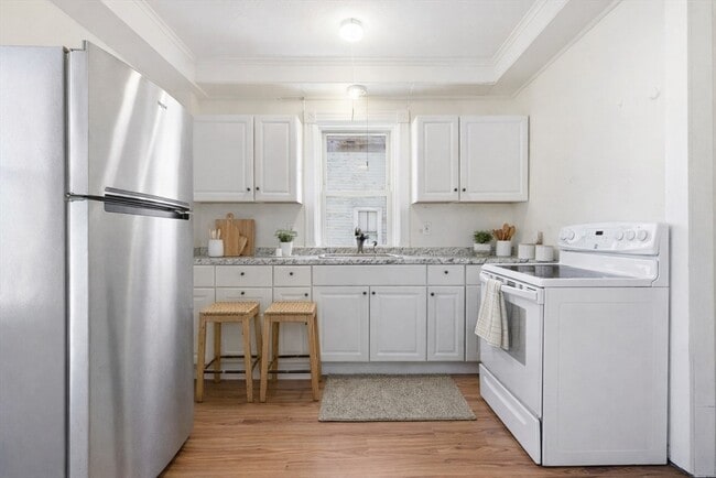 Building Photo - 21 John St Unit 1