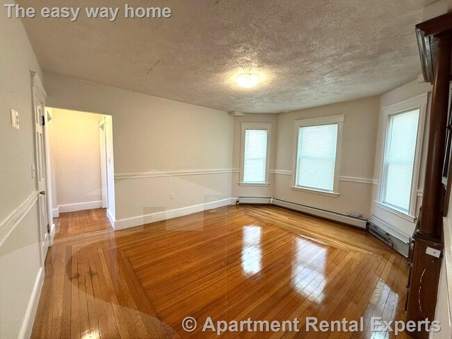 Photo - 441 Broadway Unit #1