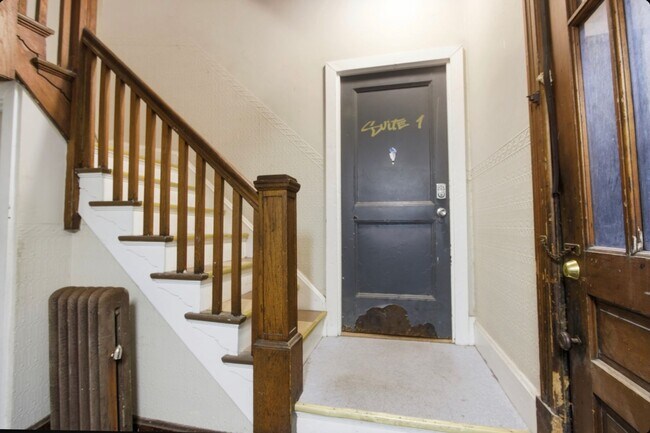 Photo - 228 W McMillan St Unidad 1