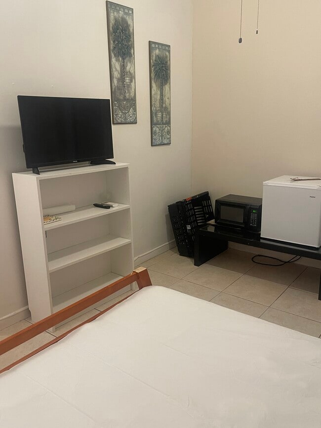 Photo - 137 SW 136th Pl