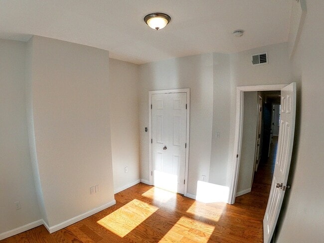 Photo - 608 Shawmut Ave Unit 3
