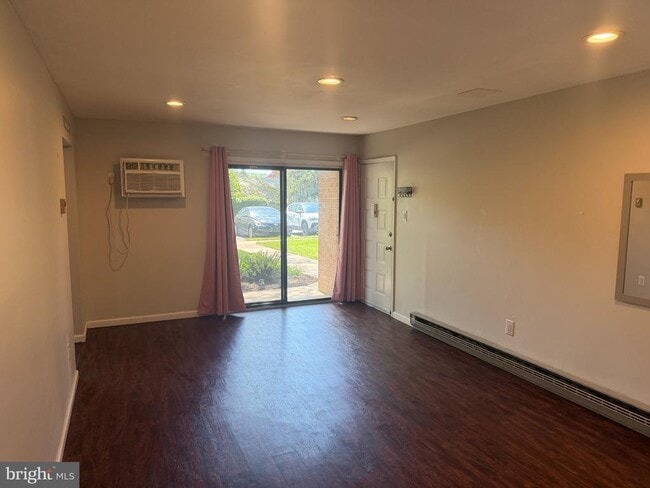 Photo - 612 N Shady Retreat Rd Unit 11