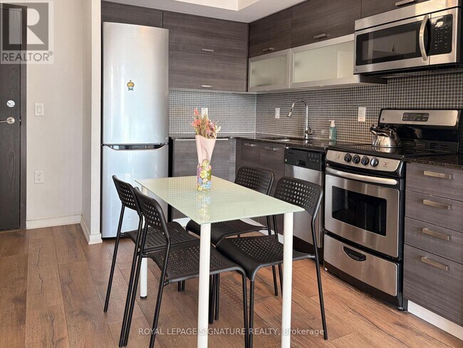 Photo - 36 Lisgar St Unité 2018