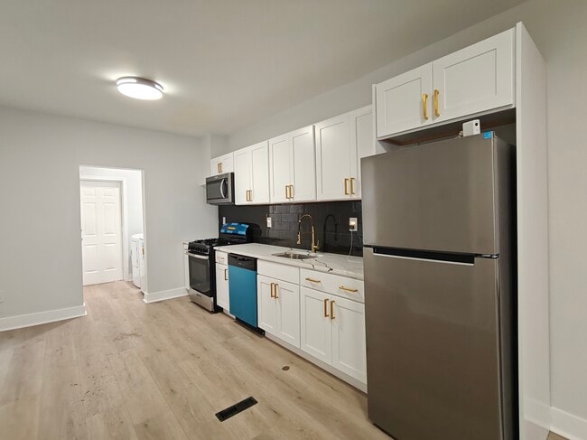 Photo - 223 N 58th St