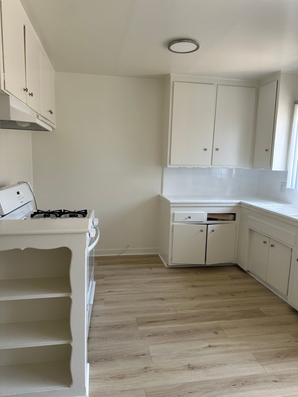 Photo - 8200 Owensmouth Ave