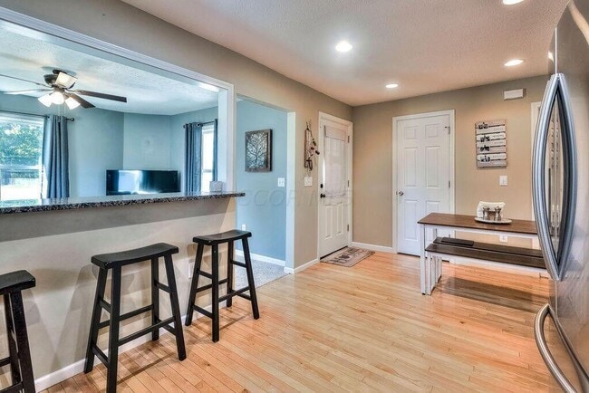 Photo - 200 S Williams St