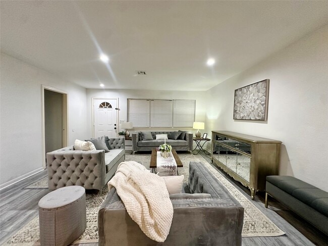 Photo - 5346 Windswept Ln