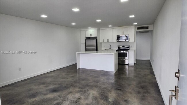 Building Photo - 1770 79th Street Causeway Unit D304