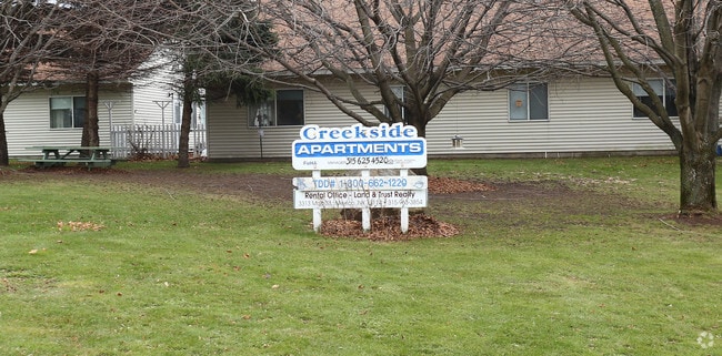 Photo - Creekside Apartments