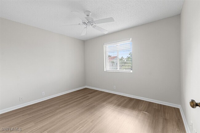 Photo - 7785 Esmeralda Way Unidad M202