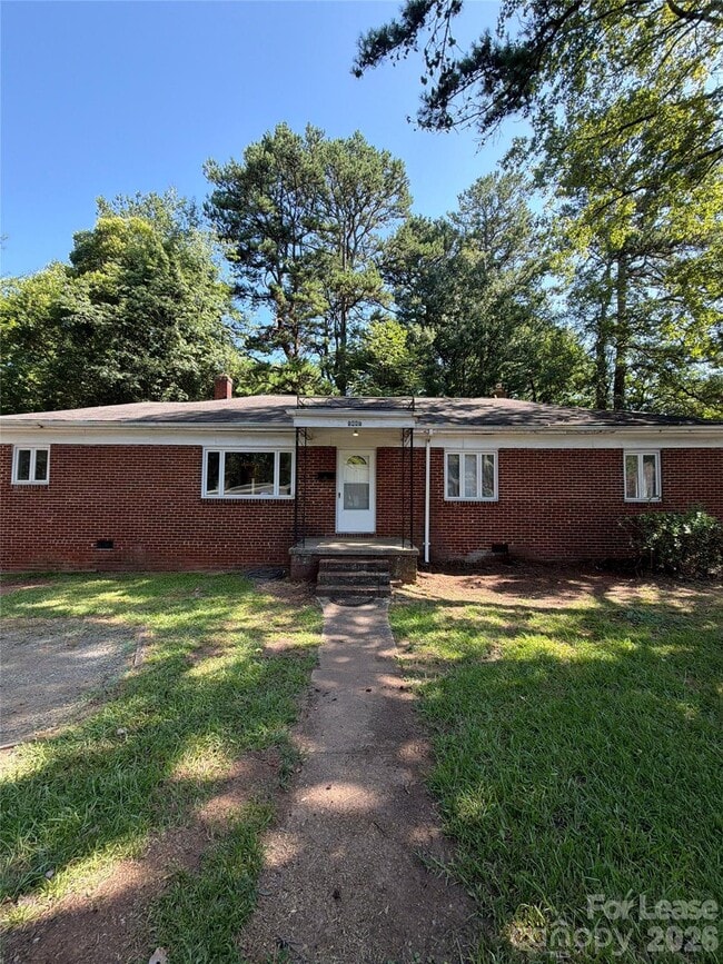 Building Photo - 1441 Goodwin Ave