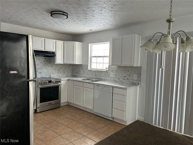 Photo - 3164 E 130th St