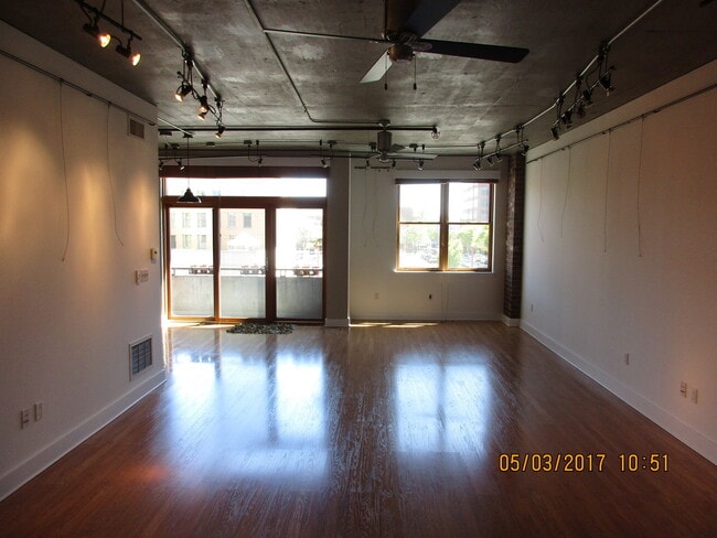 Photo - Old Town Lofts - East facing studio w/balc... Unit OTL305