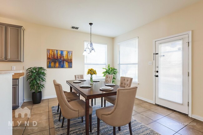 Photo - 404 Dove Wing Casa