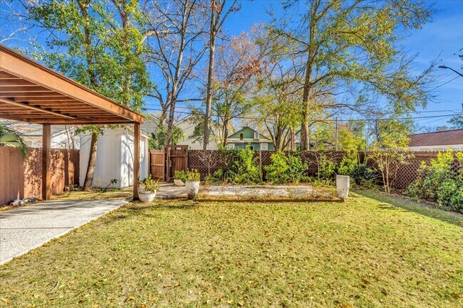 Photo - Downtown 4 bedroom home