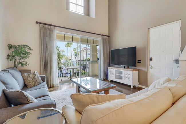 Photo - 1152 University Blvd