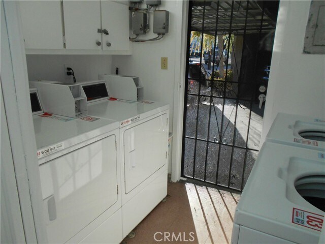 939 S Cabrillo Ave Unidad 8