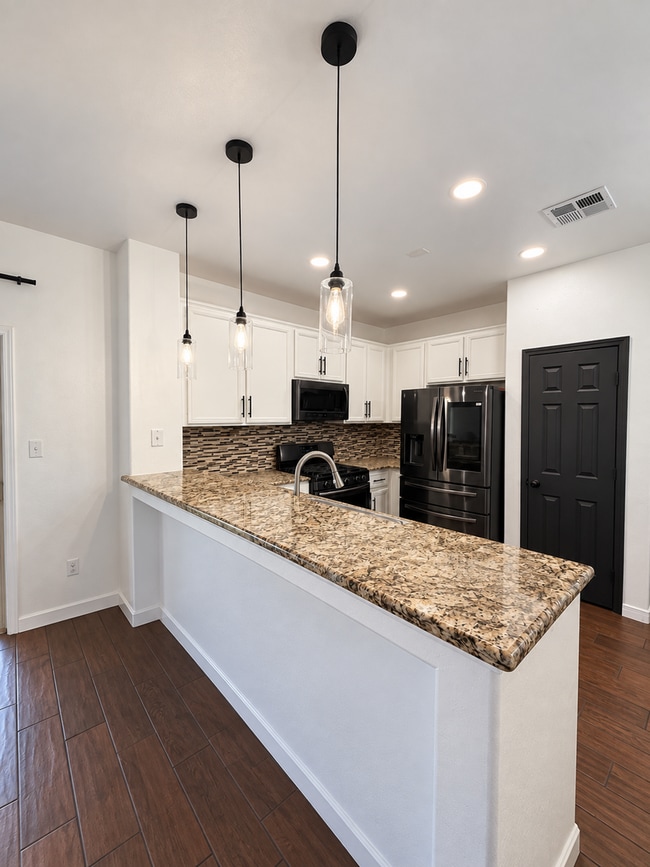 3601 Rio Grande Ln