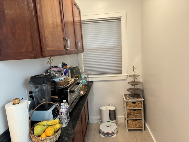 Photo - 264 Belmont St Unit 1