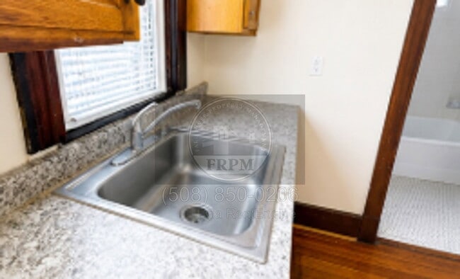 Photo - 244 Osborn St Unit 4