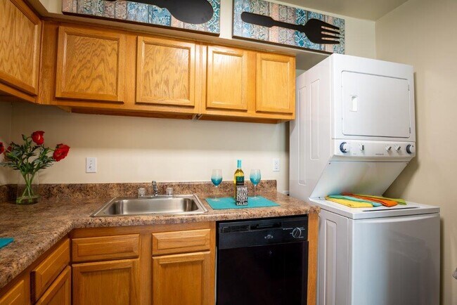 Photo - Monarch Crossing Apartment Homes