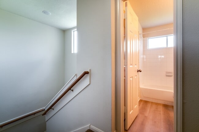 Photo - 6702 Albion Cresent Dr