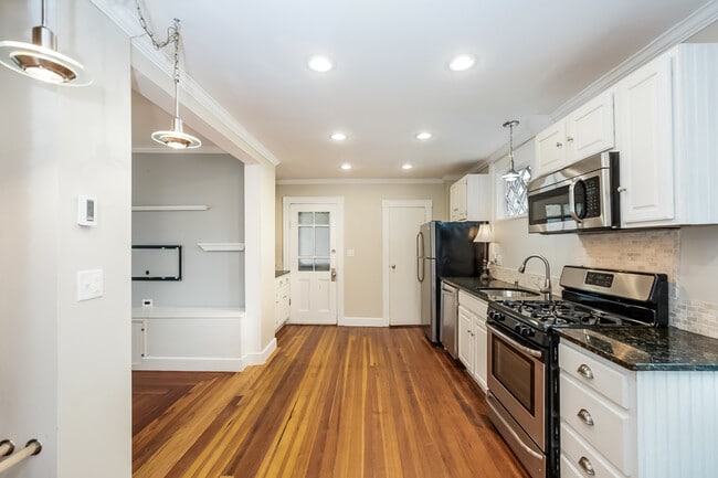 Photo - 244 Sycamore St Unidad 244 Sycamore St, Apt 1