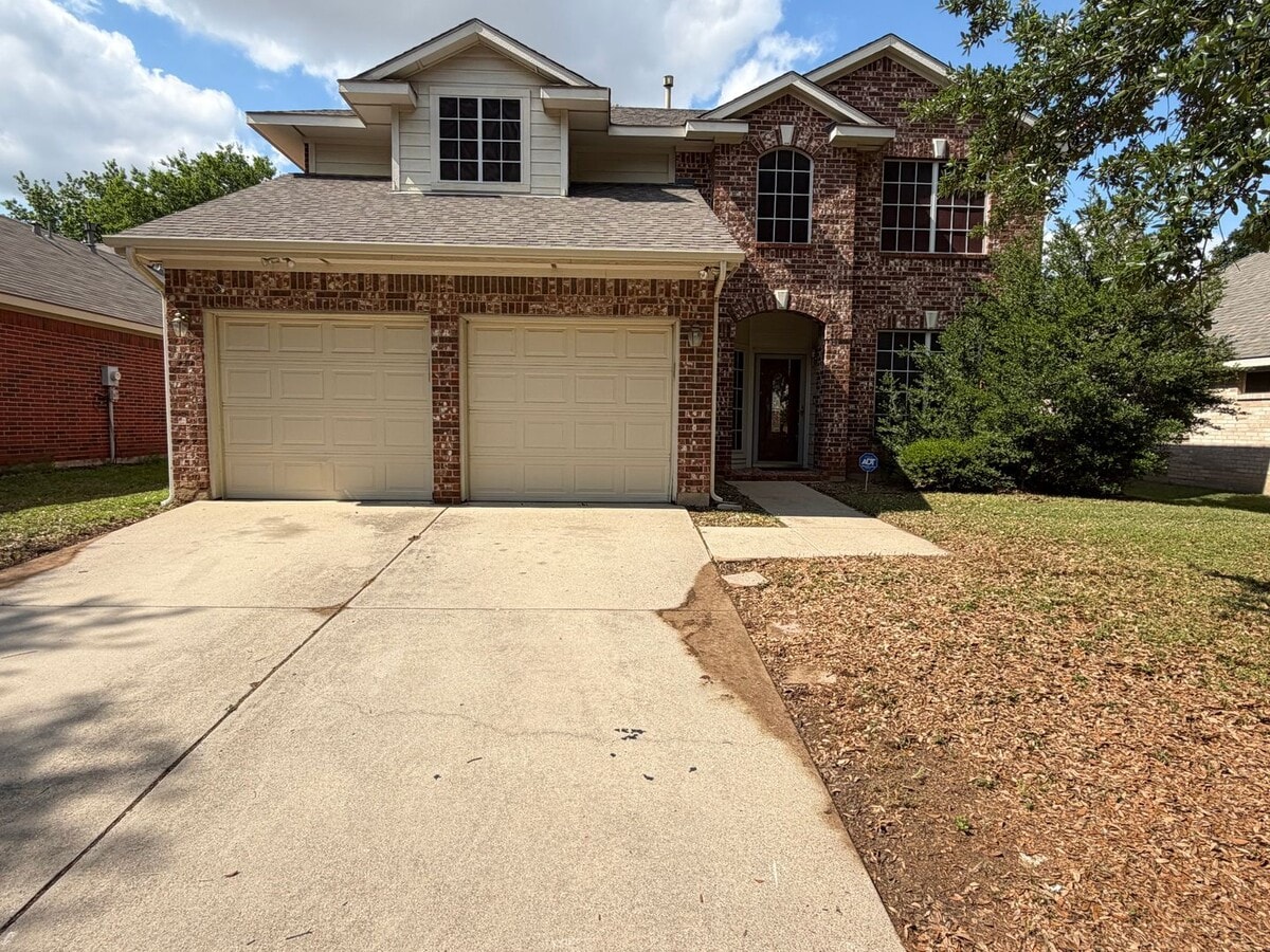 Photo - 2818 Liverpool Ln
