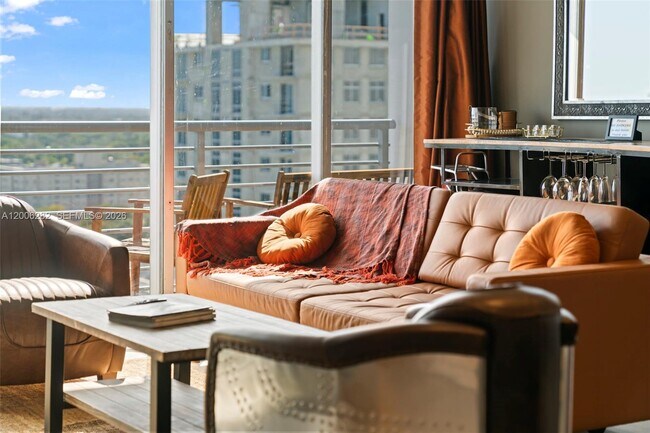 Photo - 1720 Harrison St Unit 1725