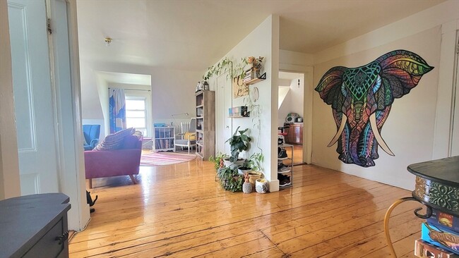 45 Auburn St Unit 3