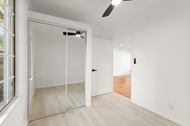 Photo - BEAUTIFUL 2 BED - IN HIGHLAND PARK