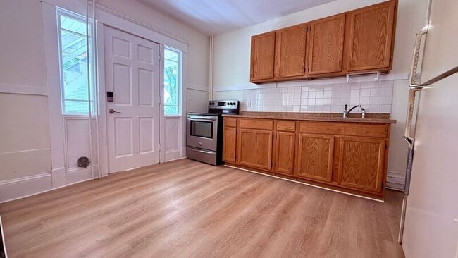 Photo - 70 Maple St Unidad 1RR