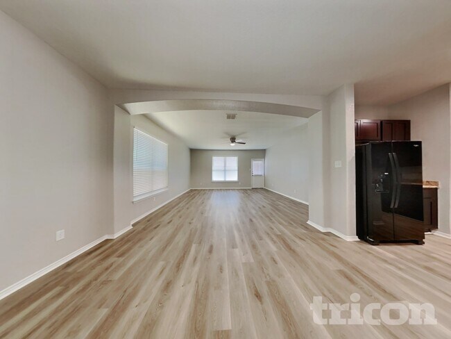 Photo - 3442 Still Pond