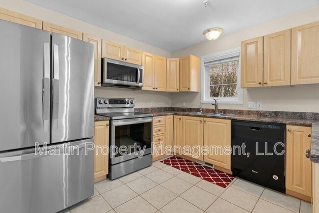 Building Photo - 179 Littleton Rd Unit 3 - 1