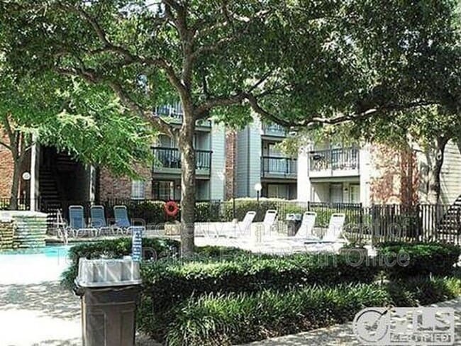 Photo - 18333 Roehampton Dr Condo Unit #426