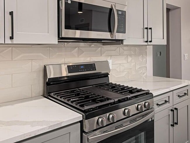 Photo - 700 Blue River Pkwy