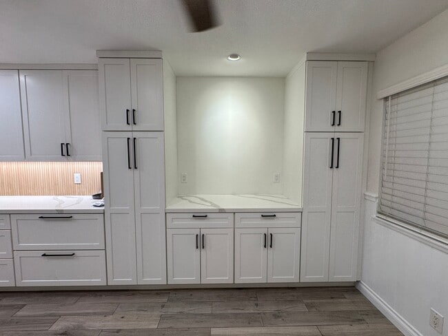 Photo - 2620 Elden Ave