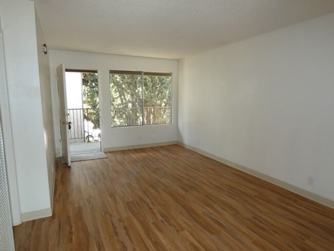 Photo - One Bedroom Apartment in Santa Maria Unidad F