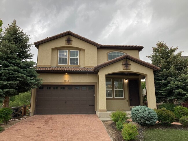 4 bedrooms and large loft in Banning Lewis... - 4 bedrooms and large loft in Banning Lewis...