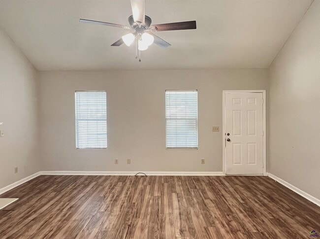 Photo - 536 Loblolly Ln