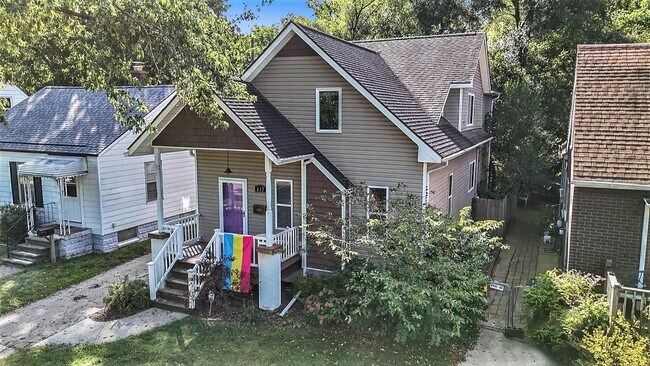 Photo - CHARMING 4 BED 2.5 BATH COLONIAL MINUTES F...