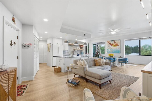 Photo - 150 SE Four Winds Dr Unit B208