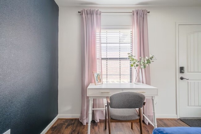 Photo - 1912 Arbor St