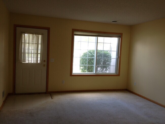 Photo - 1986 Jan Echo Trail